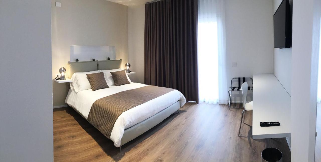 The Sisters Hotel กัสเตลซาร์โด ภายนอก รูปภาพ